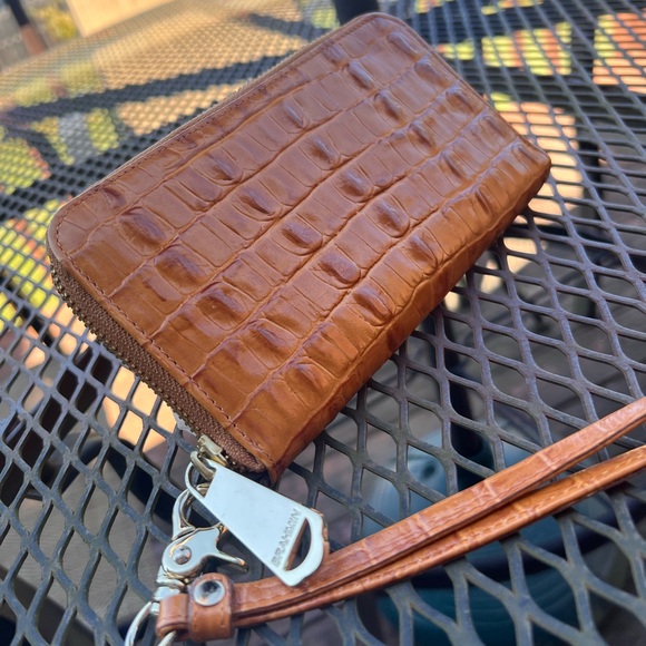 BRAHMIN Wristlet Wallet Clutch DARK RUM - Picture 3 of 4